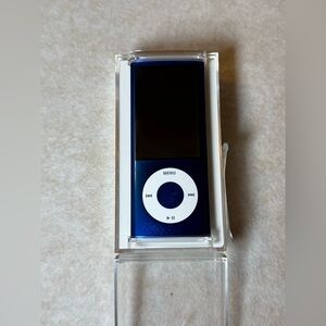 Apple iPod Nano 8GB Blue 4th 5th Gen Model A1320 Case Charger NWT